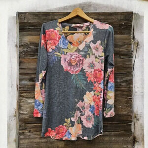 SOFT SURROUNDINGS V-neck Floral Sweater Long Sleeve Lightweight Knit Medium
